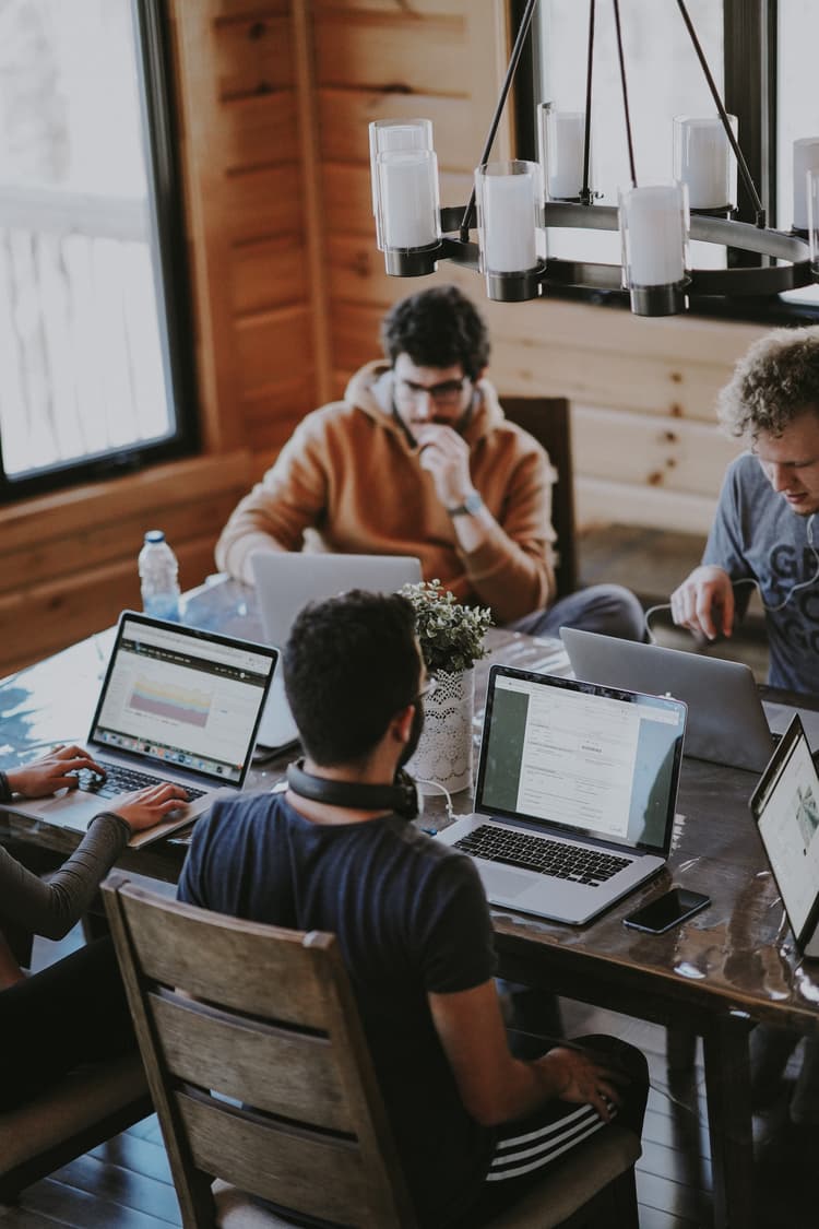 Students studying to be a Data Engineer